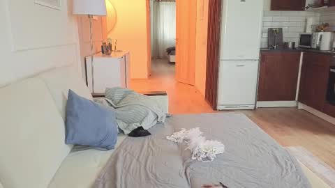 Kristi online show from 11/08/25, 04:56