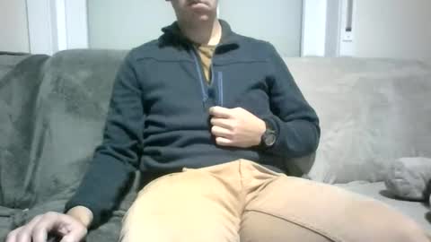 Snapshot of kristoffer220 chatting on 11/26/25, 07:48 kristoffer220 online show from 11/26/25, 07:48