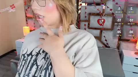 Kristtal  online show from 09/19/25, 12:45