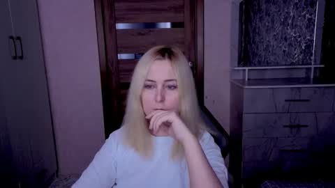 Snapshot of kristy_fran chatting on 04/10/26, 12:16 Kristy online show from 04/10/26, 12:16