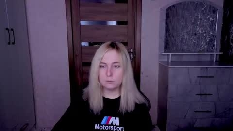 Snapshot of kristy_fran chatting on 04/21/26, 01:42 Kristy online show from 04/21/26, 01:42