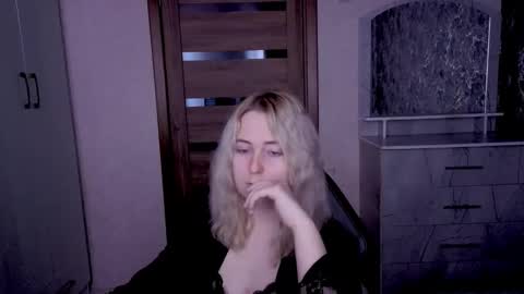 Snapshot of kristy_fran chatting on 04/27/26, 10:52 Kristy online show from 04/27/26, 10:52