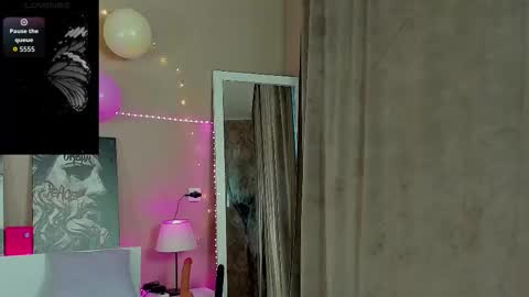 Kristina online show from 11/28/25, 02:36