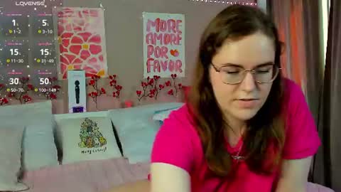 Snapshot of kristy_na_ chatting on 07/09/26, 04:05 Kristina online show from 07/09/26, 04:05