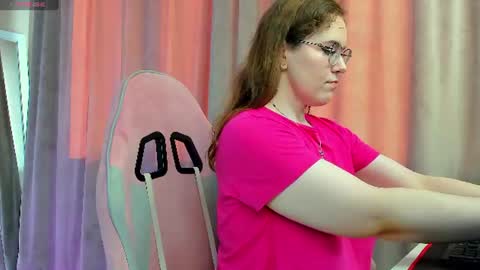 Snapshot of kristy_na_ chatting on 07/17/26, 02:07 Kristina online show from 07/17/26, 02:07