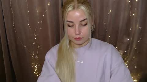 KristyFlowers online show from 12/19/24, 04:35