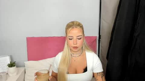 KristyFlowers online show from 01/13/25, 06:06