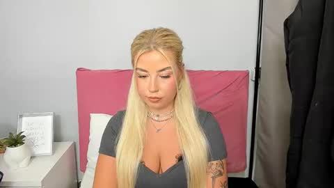 KristyFlowers online show from 01/15/25, 09:02