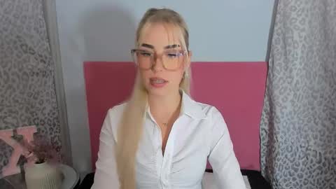 KristyFlowers online show from 11/21/25, 10:08