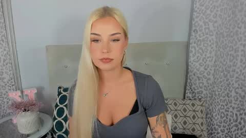 Snapshot of kristyflowers chatting on 04/29/26, 05:52 KristyFlowers online show from 04/29/26, 05:52