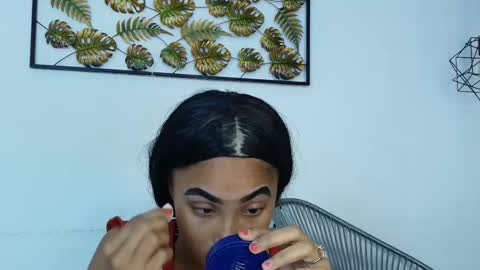 Snapshot of kristyl_paez chatting on 11/10/25, 08:30 Cristina online show from 11/10/25, 08:30