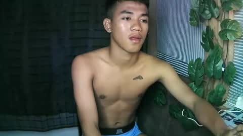 kritthanarkorn online show from 10/18/25, 07:03