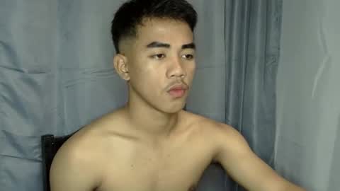 kritthanarkorn online show from 11/25/25, 08:47