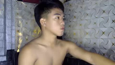 Snapshot of kritthanarkorn chatting on 04/19/26, 03:17 kritthanarkorn online show from 04/19/26, 03:17