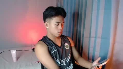 Snapshot of kritthanarkorn chatting on 06/19/26, 05:01 kritthanarkorn online show from 06/19/26, 05:01