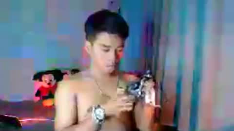 Snapshot of kritthanarkorn chatting on 07/14/26, 12:00 kritthanarkorn online show from 07/14/26, 12:00