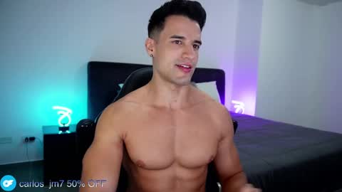 Snapshot of krops_ chatting on 01/21/25, 03:59 KROPS online show from 01/21/25, 03:59