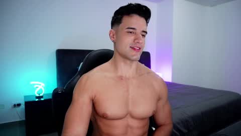 Snapshot of krops_ chatting on 02/19/25, 02:55 KROPS online show from 02/19/25, 02:55