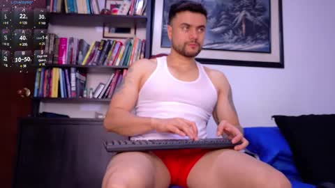 Snapshot of kroy_wood chatting on 01/04/25, 01:42 Kroy Wood online show from 01/04/25, 01:42