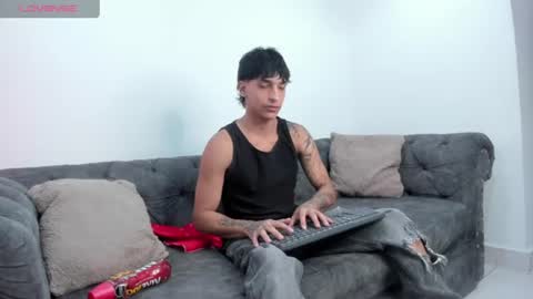 Snapshot of kroywave chatting on 07/04/26, 03:13 Kroy Wave Muscle Tattoos Latino online show from 07/04/26, 03:13