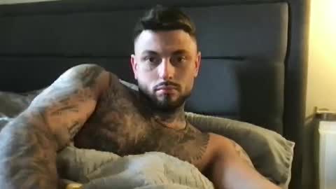 Snapshot of krxt13 chatting on 04/17/26, 12:08 krxt13 online show from 04/17/26, 12:08