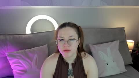 Snapshot of krysadapp chatting on 02/23/26, 11:57 Krys online show from 02/23/26, 11:57