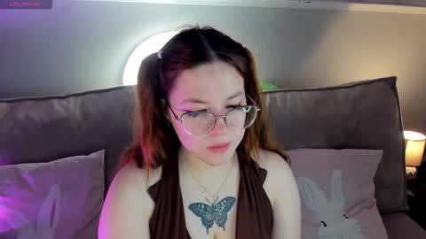 Snapshot of krysadapp chatting on 03/18/26, 01:09 Krys online show from 03/18/26, 01:09