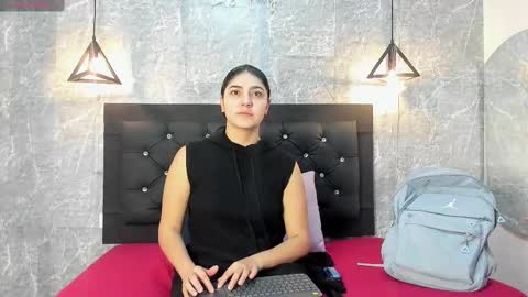 Kystal Taylor online show from 09/28/25, 11:04