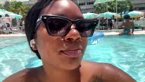 Krystal Blake online show from 05/12/26, 04:48