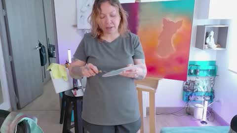 Krystal Violet online show from 10/18/25, 04:30