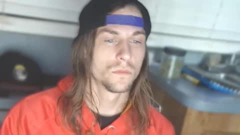 Snapshot of krytiar1992 chatting on 11/18/25, 10:52 krytiar1992 online show from 11/18/25, 10:52