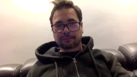 Snapshot of krzysztof1977 chatting on 01/06/26, 10:23 krzysztof1977 online show from 01/06/26, 10:23