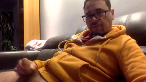 Snapshot of krzysztof1977 chatting on 04/10/26, 08:57 krzysztof1977 online show from 04/10/26, 08:57