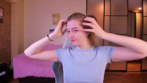 Snapshot of ksuhesa chatting on 03/13/26, 01:23 ksuhesa online show from 03/13/26, 01:23