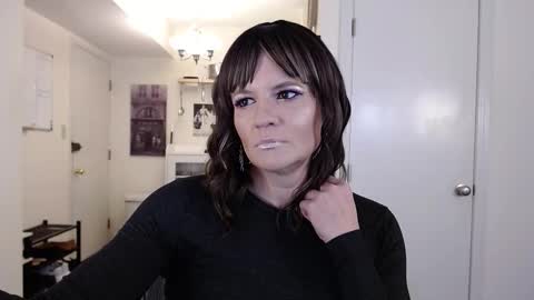 Snapshot of ktrichards77 chatting on 02/06/26, 01:32 Cait online show from 02/06/26, 01:32