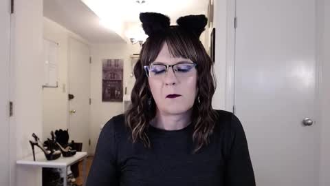 Snapshot of ktrichards77 chatting on 02/22/26, 11:47 Cait online show from 02/22/26, 11:47