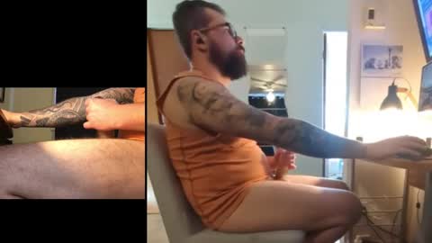 Snapshot of kucherov86 chatting on 01/27/25, 04:43 ass tonguefucker online show from 01/27/25, 04:43