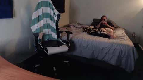 Kuggy online show from 09/29/25, 12:38