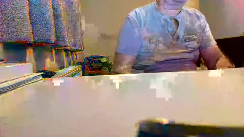 kuipers_1976 online show from 10/13/25, 08:09