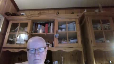 Snapshot of kukken18 chatting on 01/11/25, 08:00 Kukken18 online show from 01/11/25, 08:00