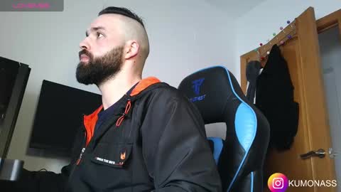 Snapshot of kumonass chatting on 01/29/25, 10:05 kumonass online show from 01/29/25, 10:05