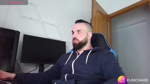 Snapshot of kumonass chatting on 03/10/25, 02:16 kumonass online show from 03/10/25, 02:16