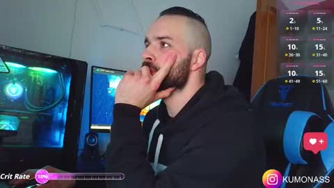 Snapshot of kumonass chatting on 12/21/25, 09:16 kumonass online show from 12/21/25, 09:16