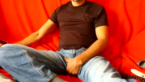 Snapshot of kung_furious chatting on 04/12/26, 07:41 Ohm. online show from 04/12/26, 07:41