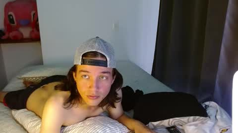 Snapshot of kunny_million chatting on 10/10/25, 02:16 kunny_million online show from 10/10/25, 02:16