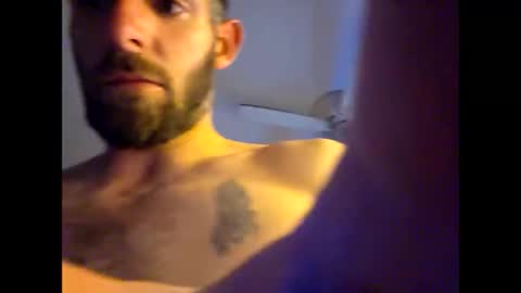 Snapshot of kuntryboyfresh1995 chatting on 01/10/26, 08:27 kuntryboyfresh1995 online show from 01/10/26, 08:27