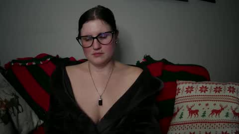 Samantha online show from 12/24/24, 11:33
