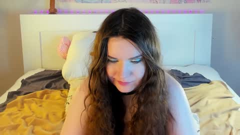 Snapshot of kuraii_ chatting on 01/13/25, 06:27 Anna online show from 01/13/25, 06:27