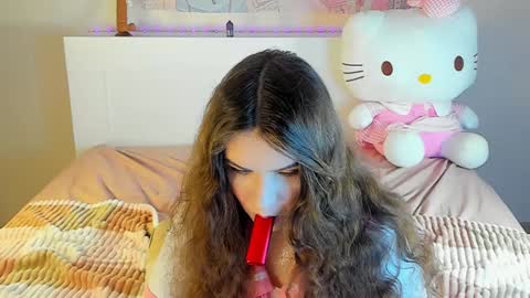 Snapshot of kuraii_ chatting on 02/08/25, 06:22 Anna online show from 02/08/25, 06:22