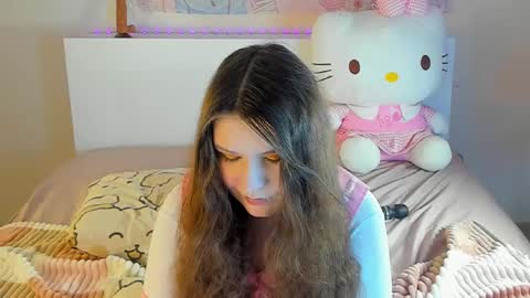 Snapshot of kuraii_ chatting on 02/09/25, 08:22 Anna online show from 02/09/25, 08:22